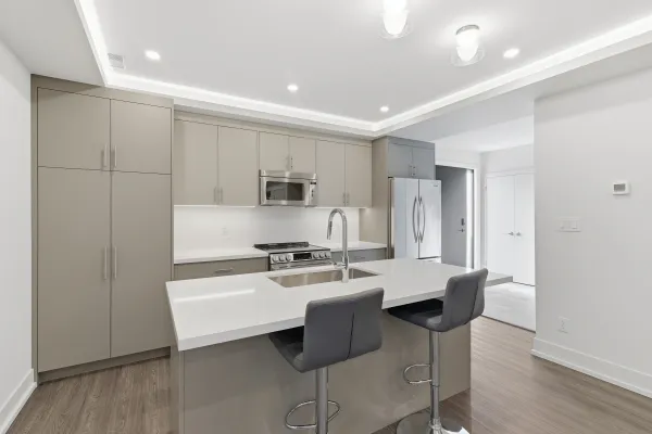 Upstairs at 26 Biggar Ave photo 5