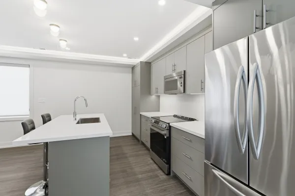 Upstairs at 26 Biggar Ave photo 6
