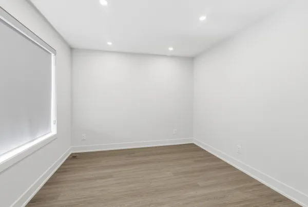 Upstairs at Regal Heights, Toronto photo 22