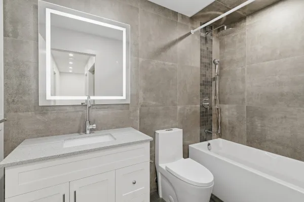 Upstairs at 26 Biggar Ave photo 24