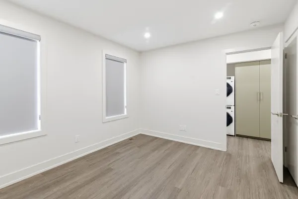 Upstairs at 26 Biggar Ave photo 30